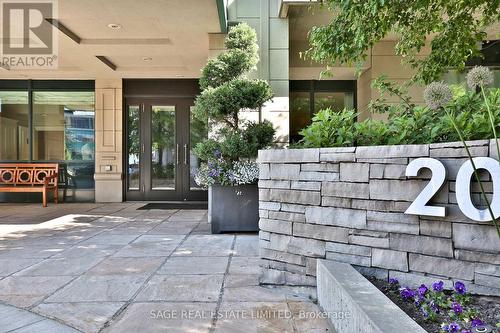 906 - 20 Scrivener Square, Toronto, ON - Outdoor