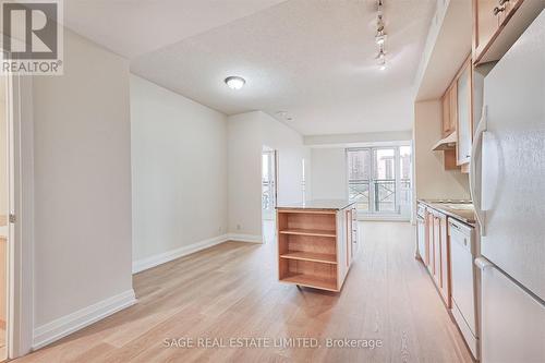 906 - 20 Scrivener Square, Toronto, ON - Indoor Photo Showing Kitchen