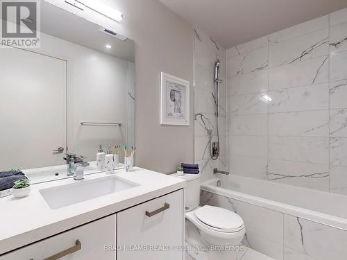 1209 - 608 Richmond Street W, Toronto, ON - Indoor Photo Showing Bathroom