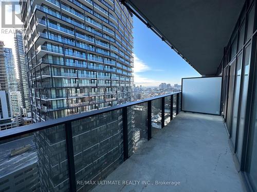 2801 - 330 Richmond Street, Toronto, ON - Outdoor With Balcony With Exterior