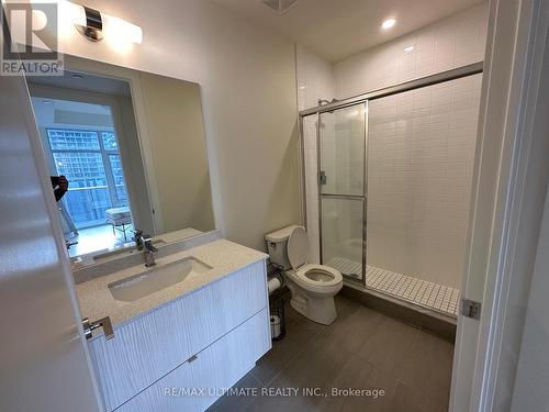 2801 - 330 Richmond Street, Toronto, ON - Indoor Photo Showing Bathroom