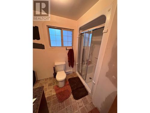 1926 Canyon Street, Creston, BC - Indoor Photo Showing Bathroom