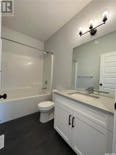 503 Myles Heidt Manor, Saskatoon, SK - Indoor Photo Showing Bathroom