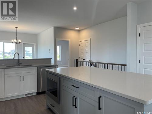 503 Myles Heidt Manor, Saskatoon, SK - Indoor Photo Showing Kitchen