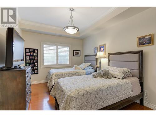 1961 Durnin Road Unit# 305, Kelowna, BC - Indoor Photo Showing Bedroom