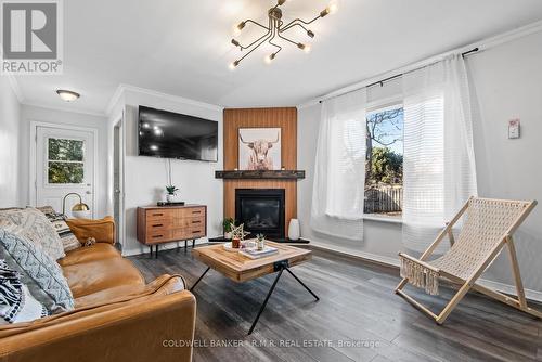 62 Scugog Street, Clarington (Bowmanville), ON - Indoor Photo Showing Living Room With Fireplace