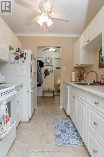 311 - 440 Wellington Street, St. Thomas, ON - Indoor Photo Showing Kitchen