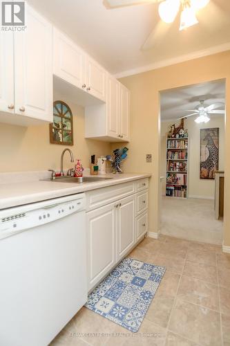 311 - 440 Wellington Street, St. Thomas, ON - Indoor Photo Showing Kitchen