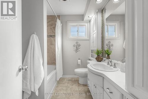 616 Bunting Road, St. Catharines (441 - Bunting/Linwell), ON - Indoor Photo Showing Bathroom