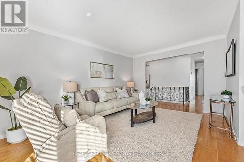 616 Bunting Road, St. Catharines (441 - Bunting/Linwell), ON - Indoor Photo Showing Living Room