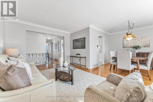 616 Bunting Road, St. Catharines (441 - Bunting/Linwell), ON - Indoor Photo Showing Living Room