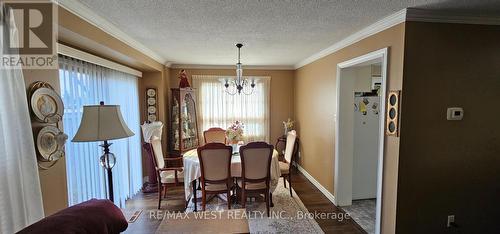 6 - 3600 Colonial Drive, Mississauga, ON - Indoor Photo Showing Dining Room