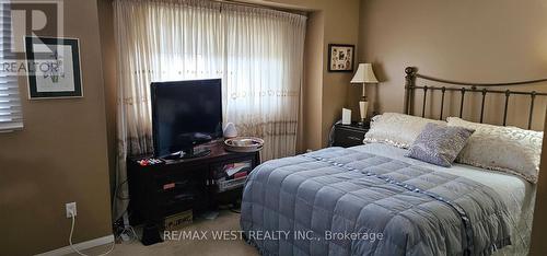 6 - 3600 Colonial Drive, Mississauga, ON - Indoor Photo Showing Bedroom