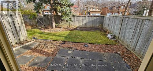 6 - 3600 Colonial Drive, Mississauga, ON - Outdoor