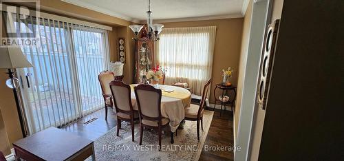 6 - 3600 Colonial Drive, Mississauga, ON - Indoor Photo Showing Dining Room