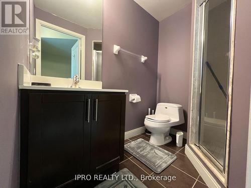 120 - 70 Absolute Avenue, Mississauga, ON - Indoor Photo Showing Bathroom