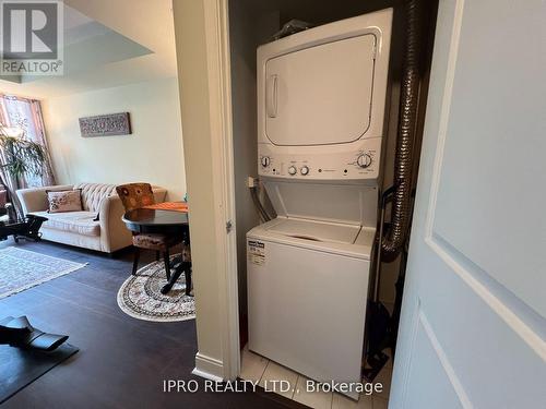 120 - 70 Absolute Avenue, Mississauga, ON - Indoor Photo Showing Laundry Room