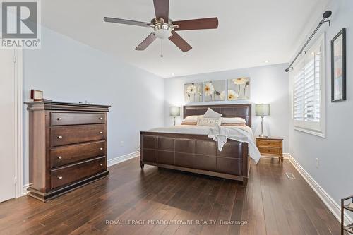 18 North Ridge Crescent, Halton Hills, ON - Indoor Photo Showing Bedroom