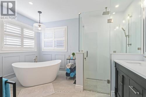 18 North Ridge Crescent, Halton Hills, ON - Indoor Photo Showing Bathroom