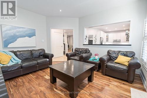 18 North Ridge Crescent, Halton Hills, ON - Indoor Photo Showing Living Room