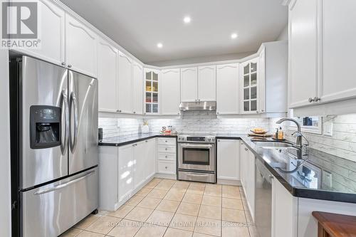 18 North Ridge Crescent, Halton Hills, ON - Indoor Photo Showing Kitchen With Stainless Steel Kitchen With Upgraded Kitchen