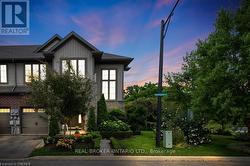 93 SOUTHSHORE CRESCENT  Hamilton, ON L8E 0J3