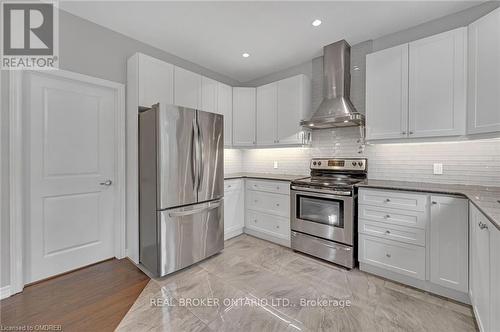 93 Southshore Crescent, Hamilton, ON - Indoor Photo Showing Kitchen