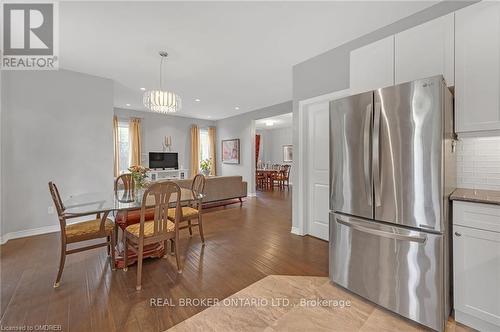 93 Southshore Crescent, Hamilton, ON - Indoor Photo Showing Dining Room