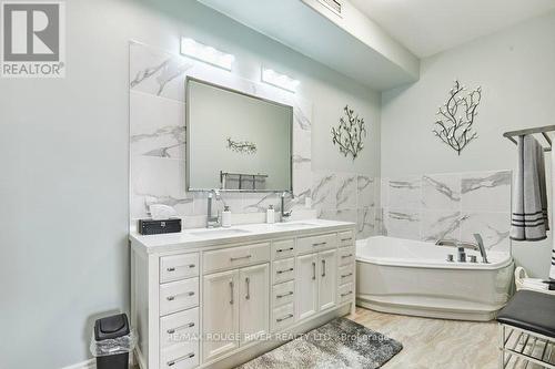 81 Laird Drive, Kawartha Lakes, ON - Indoor Photo Showing Bathroom