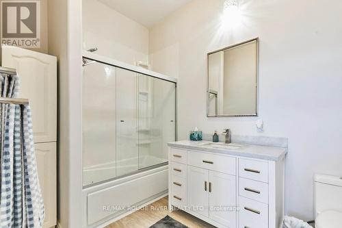 81 Laird Drive, Kawartha Lakes, ON - Indoor Photo Showing Bathroom