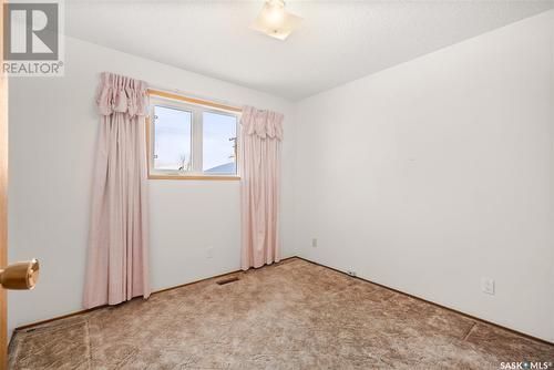 175 Sherry Crescent, Saskatoon, SK - Indoor Photo Showing Other Room