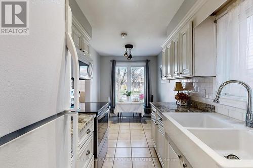 29 Hewitt Crescent, Ajax, ON - Indoor Photo Showing Kitchen With Double Sink