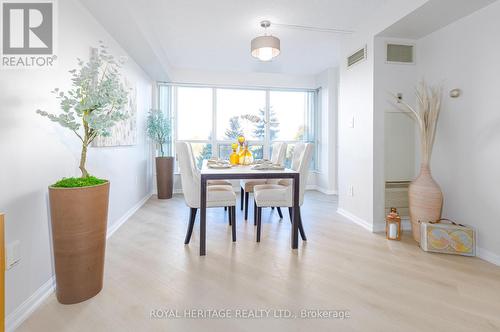 501 - 712 Rossland Road W, Whitby, ON - Indoor Photo Showing Dining Room