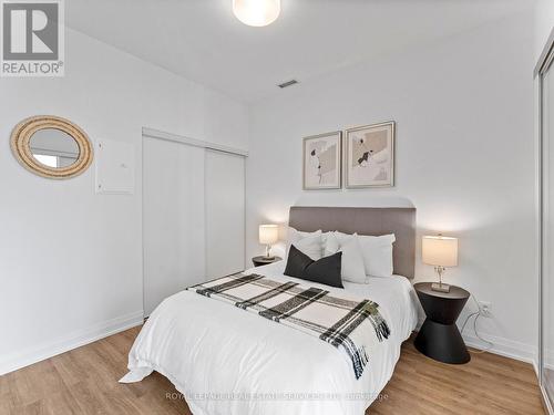 215 - 286 Main Street, Toronto, ON - Indoor Photo Showing Bedroom