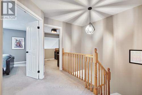 948 Markwick Crescent, Ottawa, ON - Indoor Photo Showing Other Room