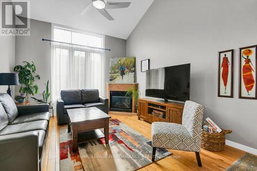 948 Markwick Crescent, Ottawa, ON - Indoor Photo Showing Living Room With Fireplace