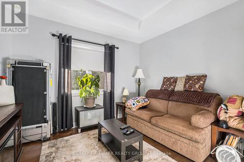 I - 362 Wood Acres Grove, Ottawa, ON - Indoor Photo Showing Living Room