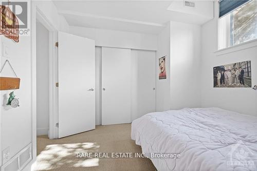 27 Bergeron Street, Ottawa, ON - Indoor Photo Showing Bedroom