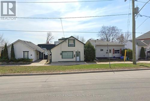 Lower - 145 Collier Street, Barrie, ON - Outdoor With Facade