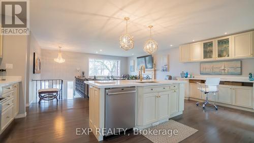 335 North Forest Crescent, Orillia, ON - Indoor Photo Showing Kitchen