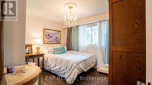 335 North Forest Crescent, Orillia, ON - Indoor Photo Showing Bedroom