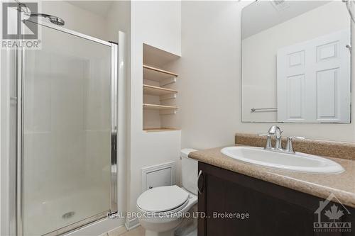 148 Urbancrest, Ottawa, ON - Indoor Photo Showing Bathroom