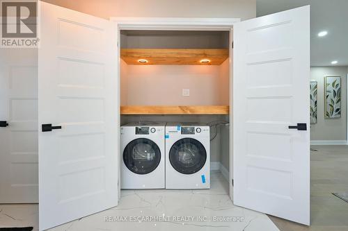 75 Randall Avenue, Hamilton, ON - Indoor Photo Showing Laundry Room