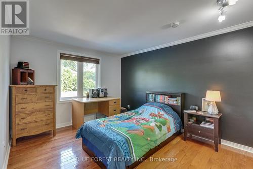 12 Somerset Crescent, London, ON - Indoor Photo Showing Bedroom