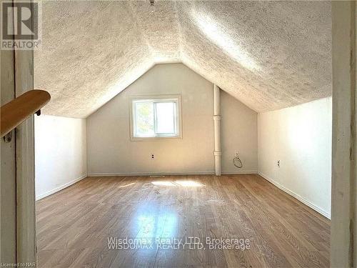 495 Grandview Road, Fort Erie (334 - Crescent Park), ON - Indoor Photo Showing Other Room