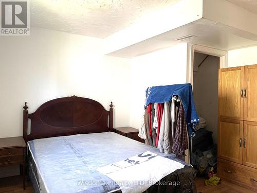 495 Grandview Road, Fort Erie (334 - Crescent Park), ON - Indoor Photo Showing Bedroom