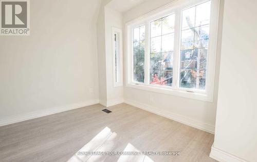 380 Roehampton Avenue, Toronto, ON - Indoor Photo Showing Other Room