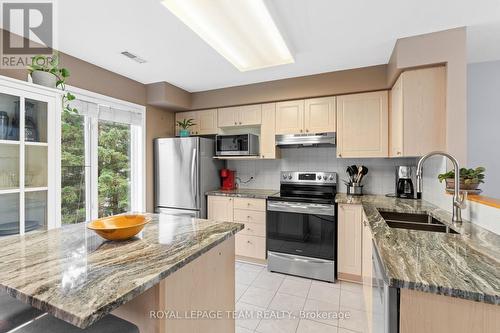 72 Briston, Ottawa, ON - Indoor Photo Showing Kitchen With Double Sink