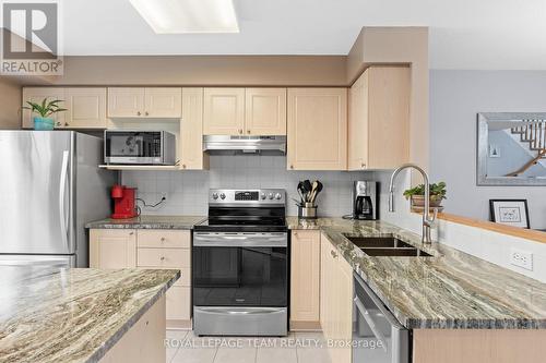 72 Briston, Ottawa, ON - Indoor Photo Showing Kitchen With Double Sink