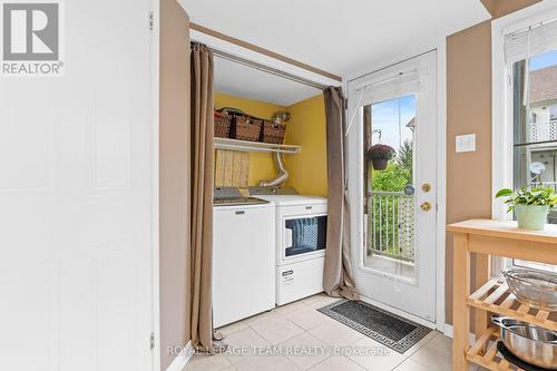 72 Briston, Ottawa, ON - Indoor Photo Showing Laundry Room